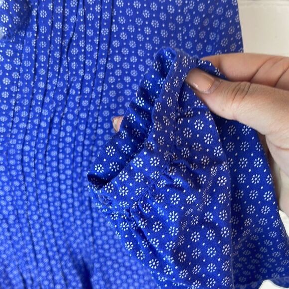 Old Navy Pleated Dress - Picture 3 of 5